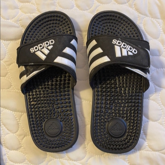 adidas slide ons